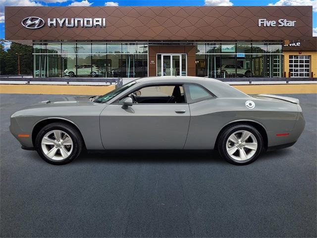 2023 dodge challenger sxt