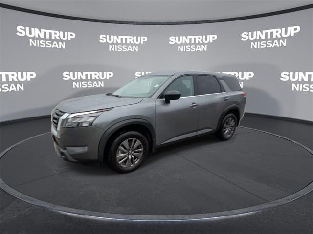 2023 nissan pathfinder s