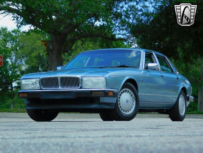 1991 jaguar xj in o'fallon, illinois