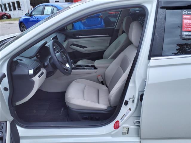 2021 nissan altima 2.5 sv