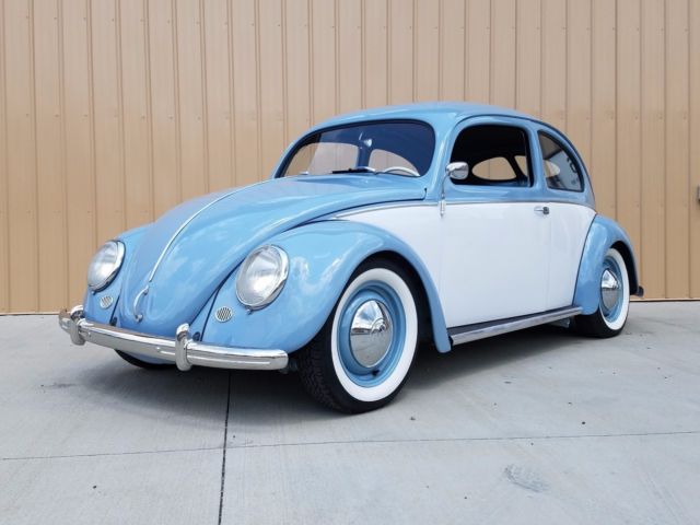 1950 volkswagen beetle split window on a 1967 pan with semaphores