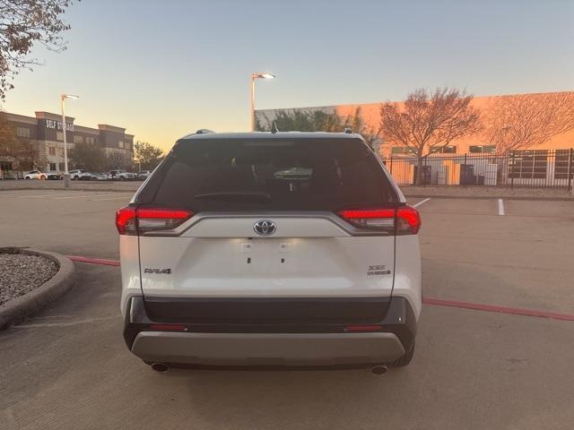 2023 toyota rav4 hybrid xse