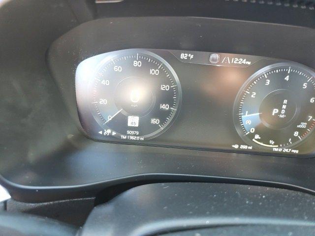 2021 volvo xc40 t5 momentum