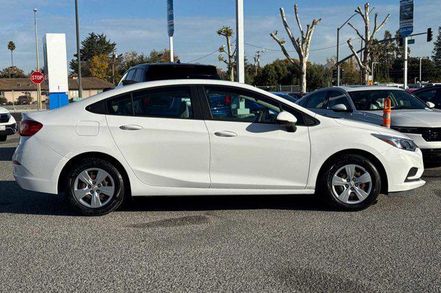 2017 chevrolet cruze ls