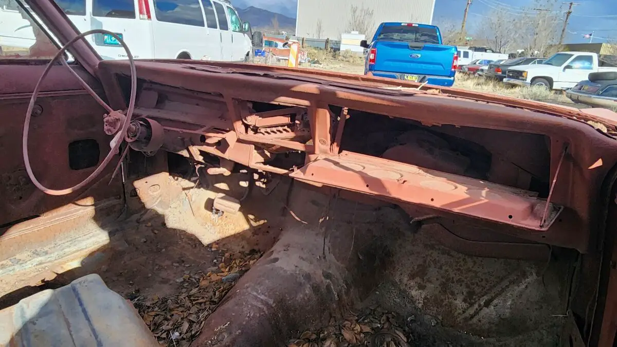 1966 & 1967 chevy novas and lots of parts