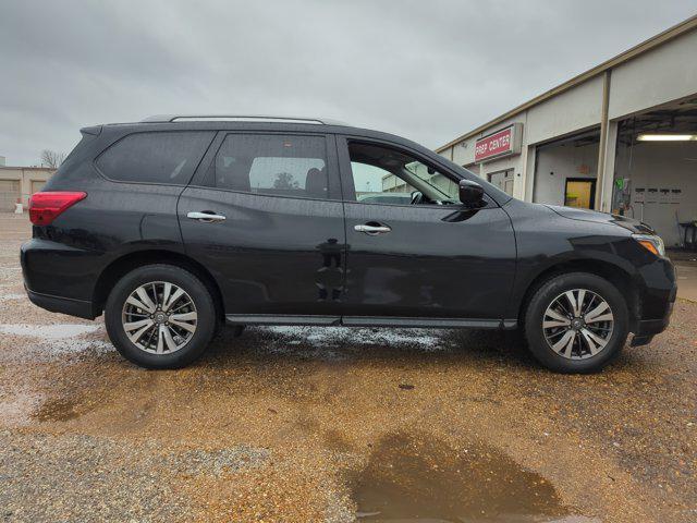 2019 nissan pathfinder sv
