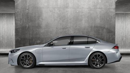 2025 BMW M5