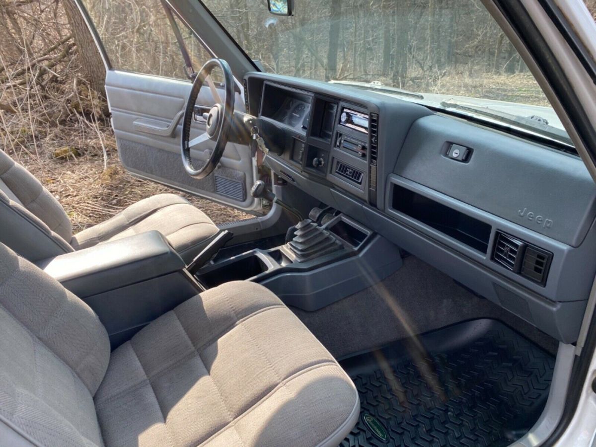 1992 jeep cherokee sport 4x4