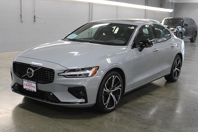 2024 volvo s60 b5 ultimate dark