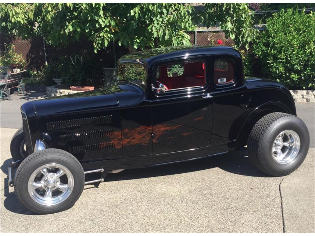 1932 ford 5-window coupe