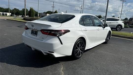 2023 toyota camry se