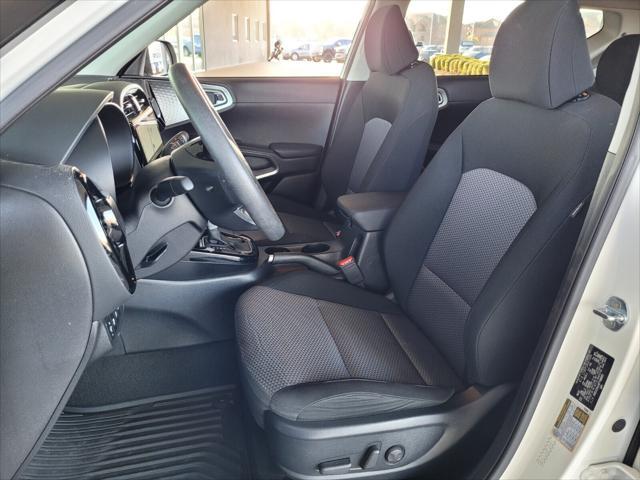 2023 kia soul s