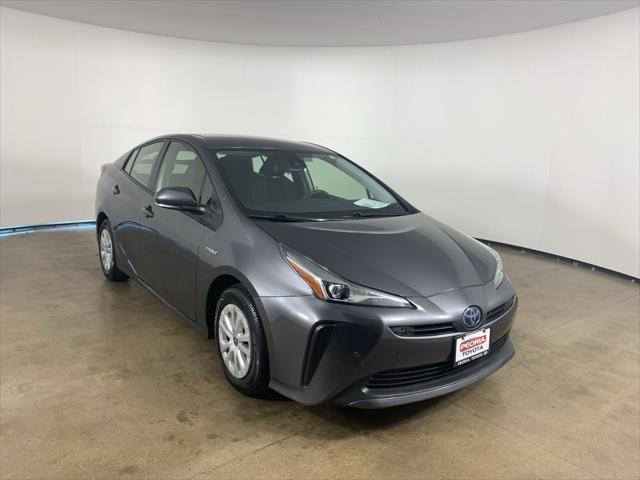 2021 toyota prius le