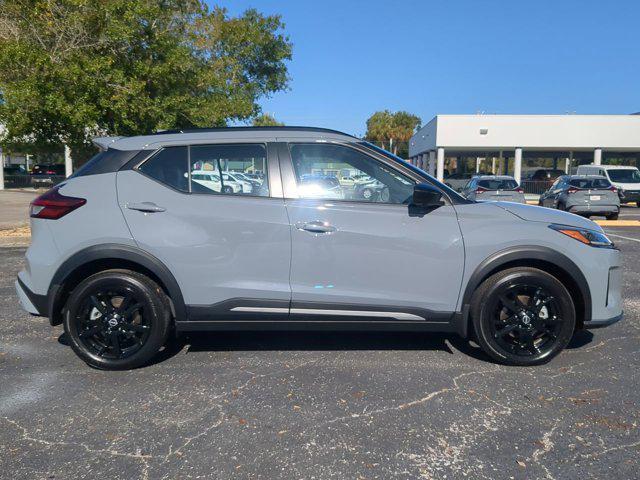 2024 nissan kicks sr