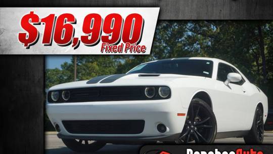 2017 Dodge Challenger sxt plus