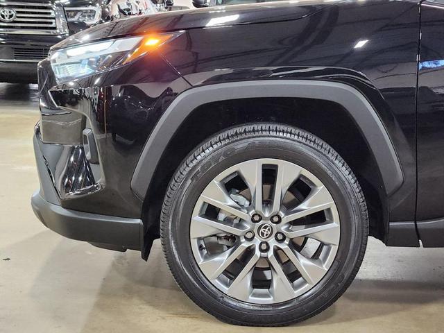 2023 toyota rav4 xle premium