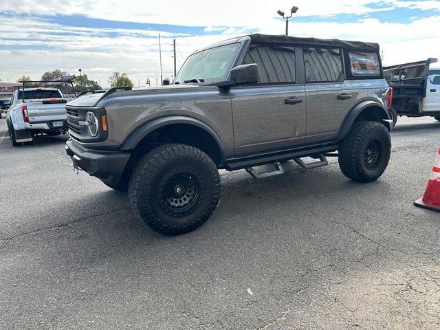 2021 ford bronco base