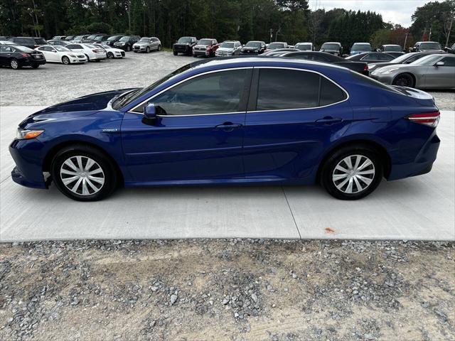 2018 toyota camry hybrid se