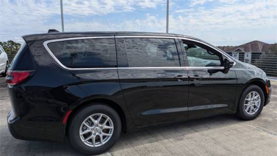 2025 Chrysler Pacifica