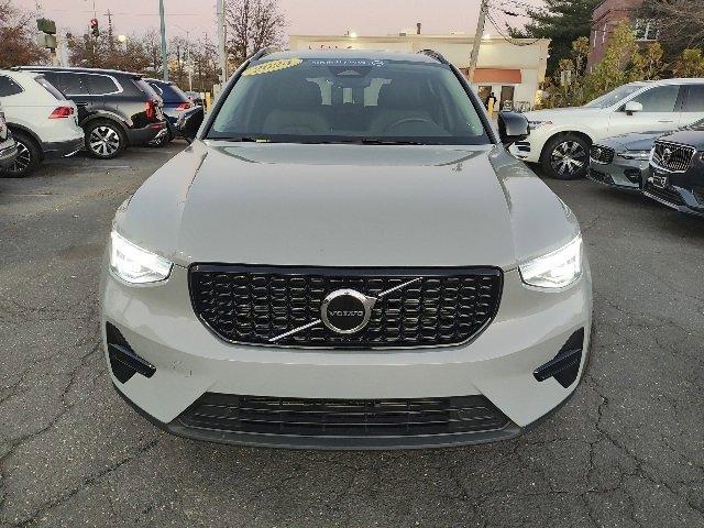 2024 volvo xc40 b5 core