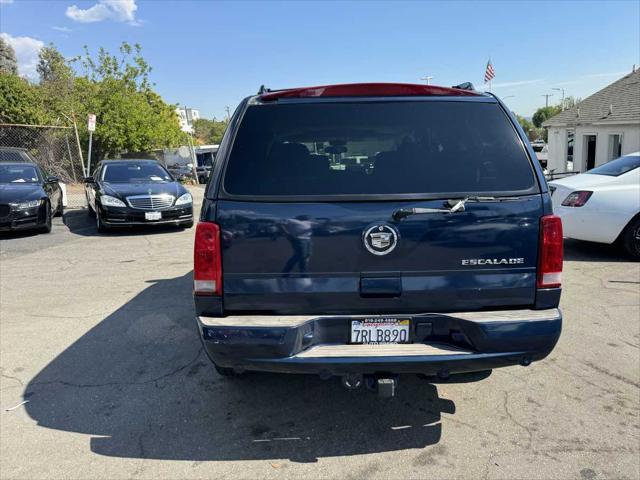 2004 cadillac escalade base
