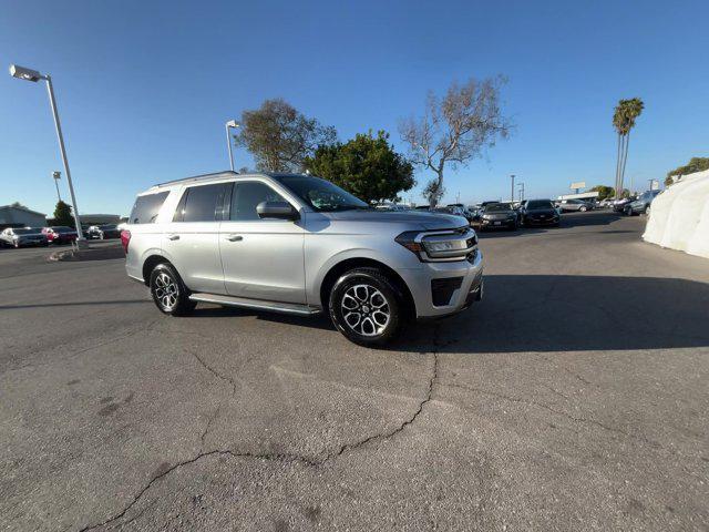 2023 ford expedition xlt