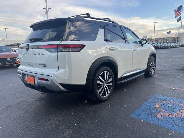 2022 nissan pathfinder platinum