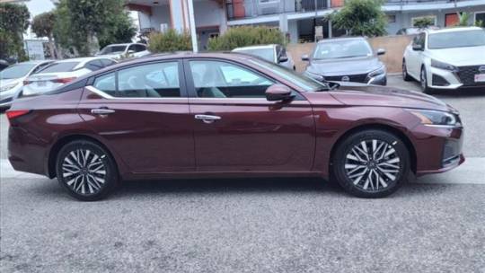 2025 Nissan Altima