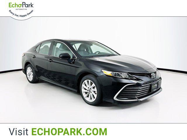 2023 toyota camry le