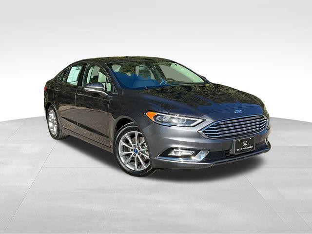 2017 ford fusion se