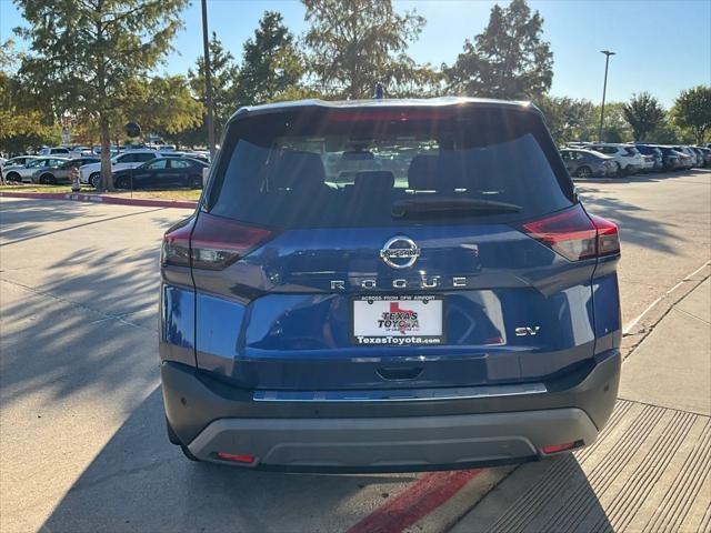 2021 nissan rogue sv
