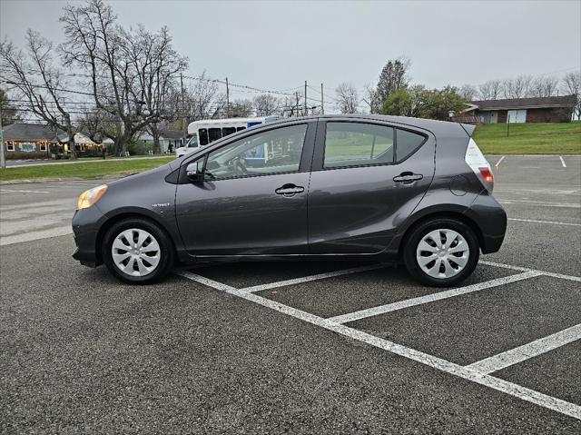 2013 toyota prius c three