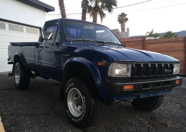 1983 toyota pickup 4x4 (4 wheel drive) 2-door regular cab long bed (hilux)