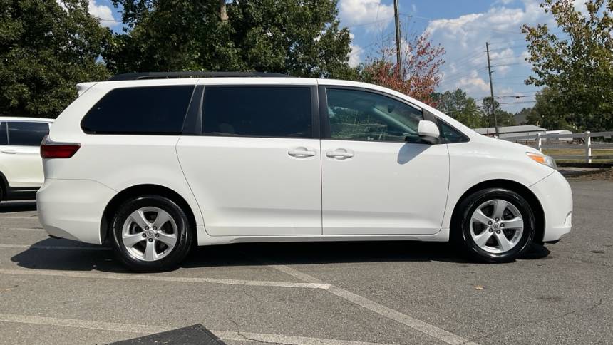 2017 toyota sienna