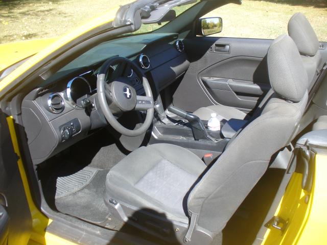 2005 ford mustang gt