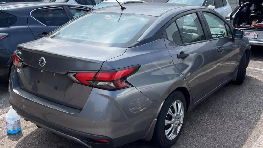 2020 nissan versa s