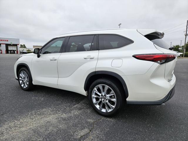 2021 toyota highlander limited