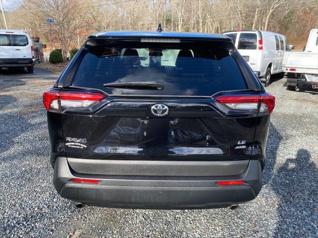 2024 toyota rav4 le