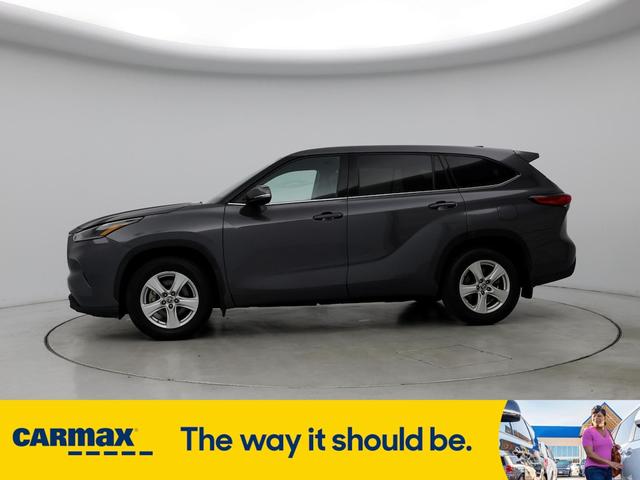 2021 toyota highlander le