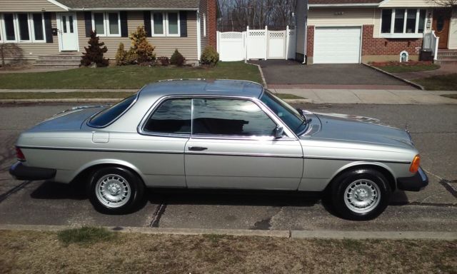 super rare gorgeous w123 300cd 2door wow 64k orig mileage low cost shipping