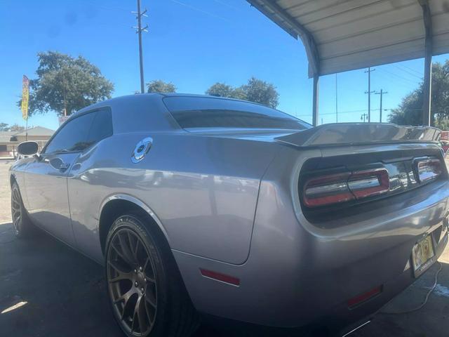 2018 dodge challenger sxt