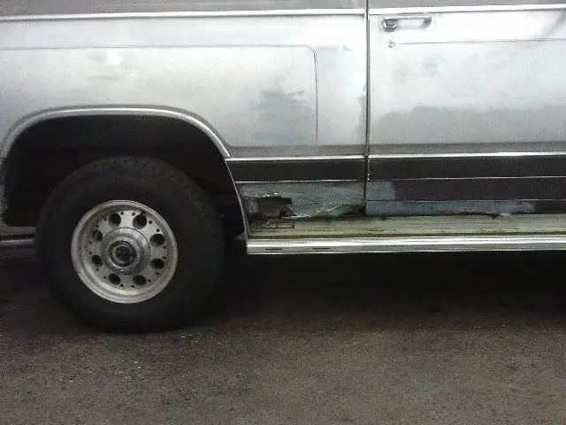 1989 dodge ramcharger 150le