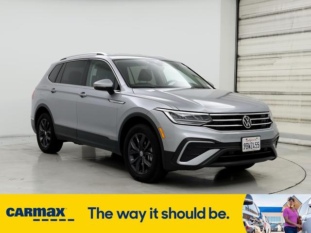 2022 volkswagen tiguan se