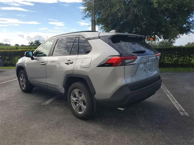 2024 toyota rav4 hybrid le