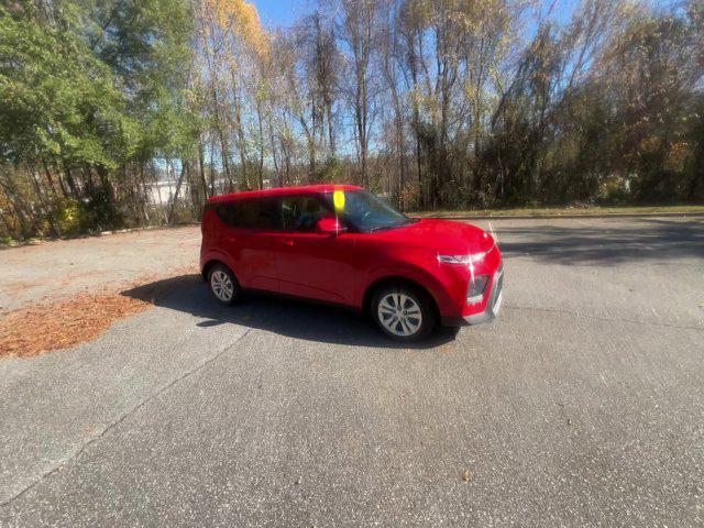 2022 kia soul lx