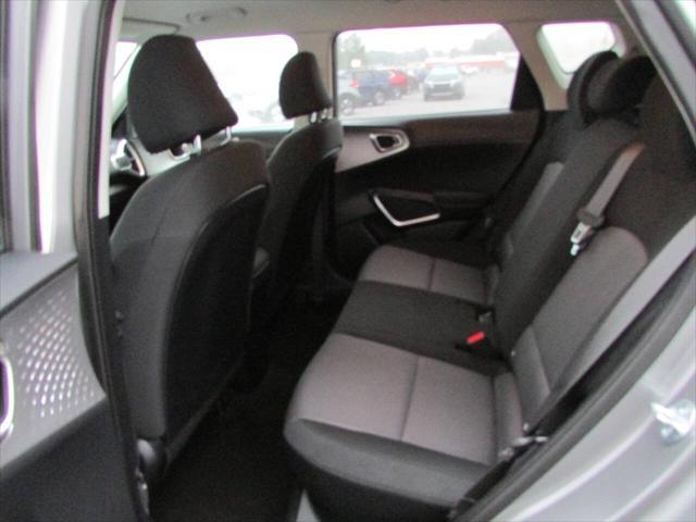 2023 kia soul lx 4dr crossover