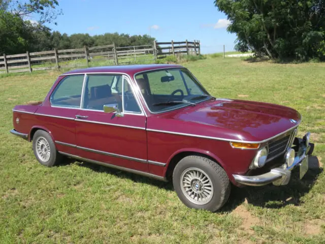 1973 bmw 2002, roundie, 4 speed, a/c original malaga paint color