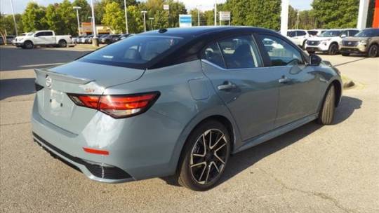 2024 Nissan Sentra sr