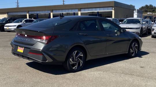 2025 Hyundai Elantra