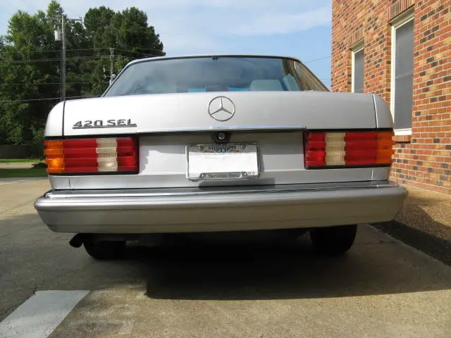 mercedes-benz final year edition 420 sel silver/grey perfect condition. rare!!!!